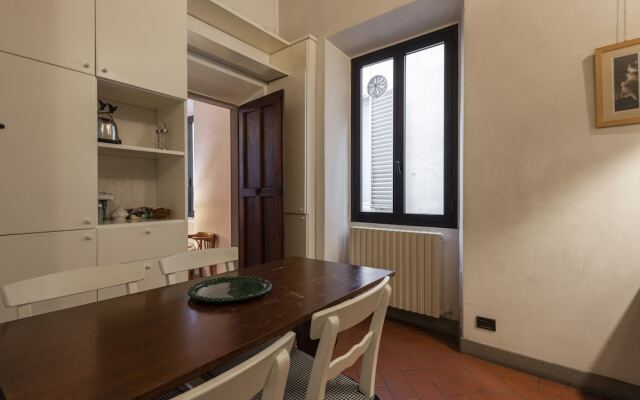 Porta Rossa Modern by Mmega