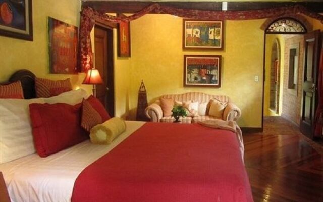 Forest Hills Suites