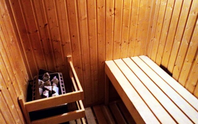 Burda 41 Hotel & Suites