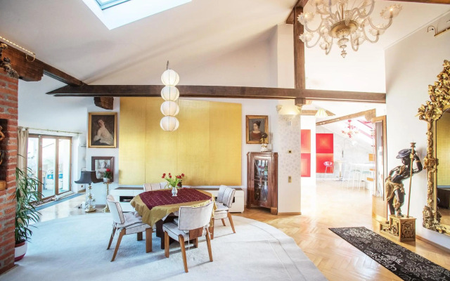 Unique Luxury Loft with Terrace in Old Town