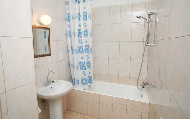 New York Plaza Hotel Apartments