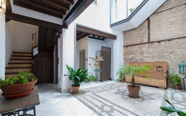 Palacio Mariana Pineda Hotel