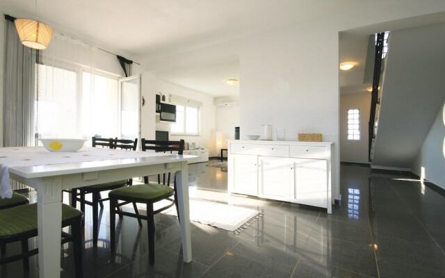 Awesome Home in Drinovci With Wifi and 5 Bedrooms