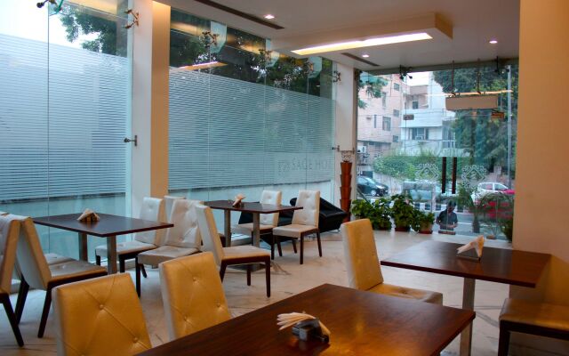 FabHotel Sage Saket