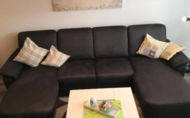 Ferienwohnung-307-mit-seitlichem-meerblick