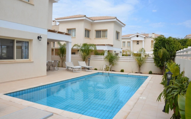 Anthorina Villa 17