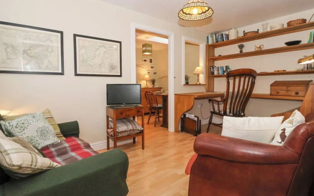 3 Westgate Mews