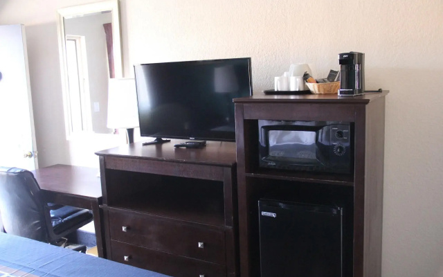 Budget Inn