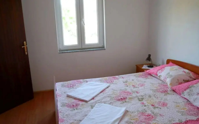 Cosy 1 bedroom apartment with sea view