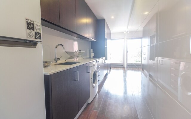 House and People - Martins Sarmento
