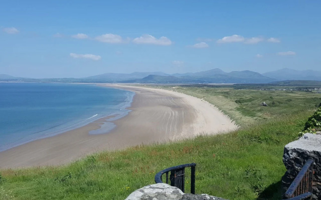 Merrydown, Harlech