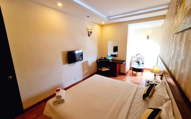 Happy Life Hotel