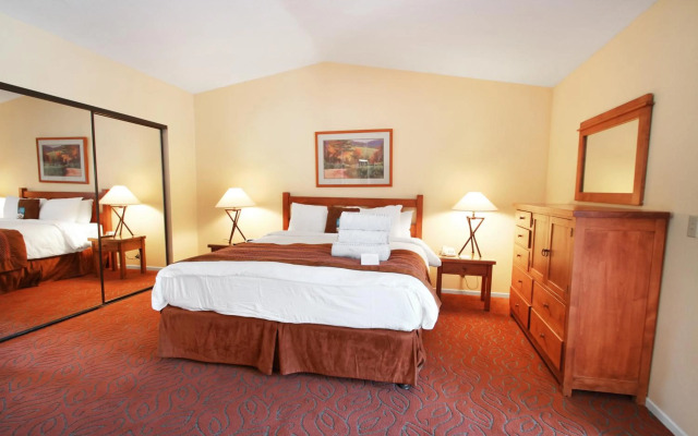 Riviera Oaks Resort