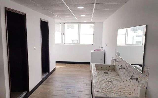 Utopia Hostel