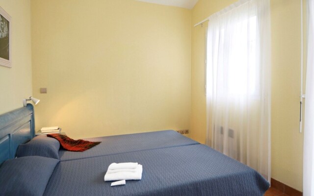 Semi-Detached Holiday Home in Green Surroundings