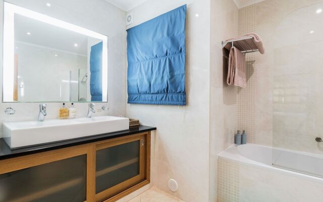 Wonderful Apartment in Lagos With Jacuzzi