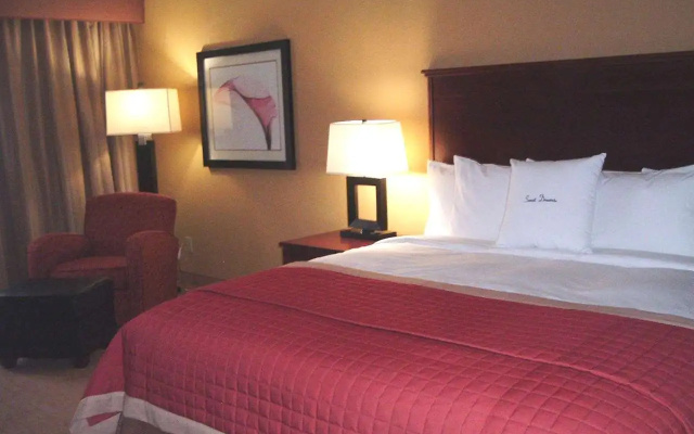 Doubletree by Hilton Hotel Fayetteville