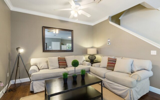 Lucaya Village - 2960 Lucayan Harbour Circle 1-104