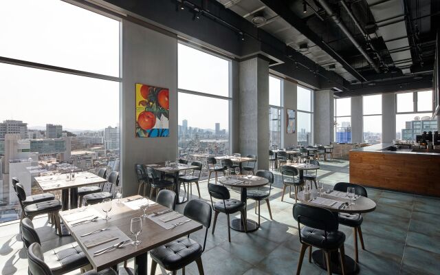 L7 HONGDAE by LOTTE