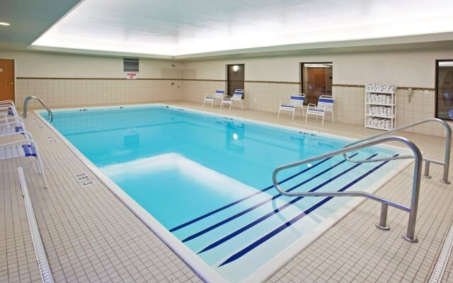 Holiday Inn Express & Suites Chesterfield by IHG