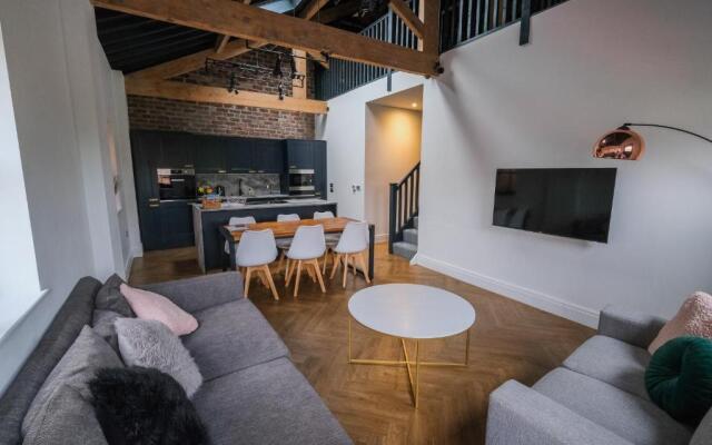 The Eden Warehouse - Green Apartment, sleeps 5