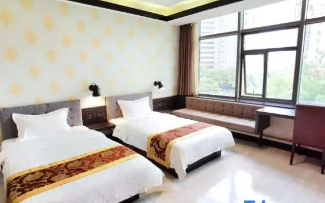 Elai Hotel (Nanjing Dingjiazhuang Metro Station)