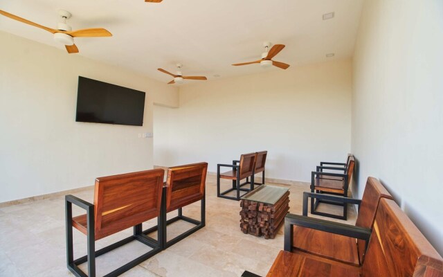 Brava Towers 101 Swim up By Lockey