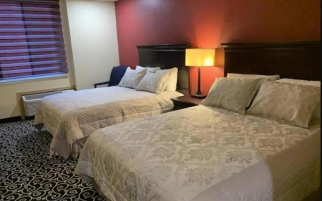 Hiawatha Lodge