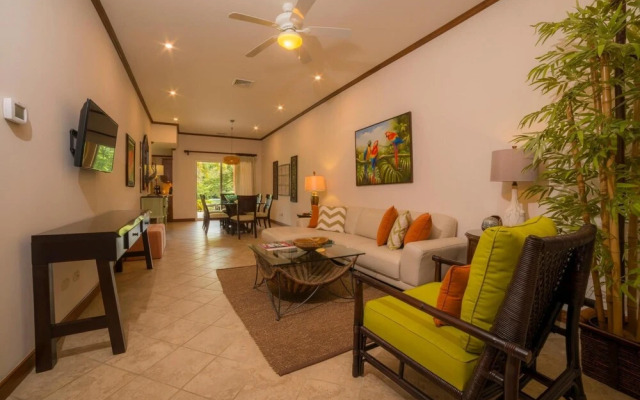 Veranda 8F - 2 bdr 2 Bath - Condo