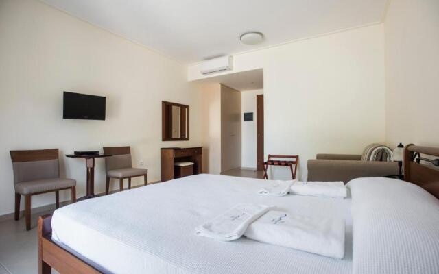 Almiriki Rooms & Apartments