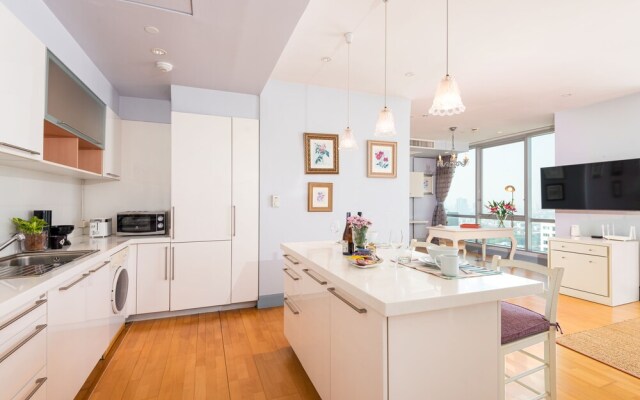Serviced 1 Bed Panoramic Skyvillas