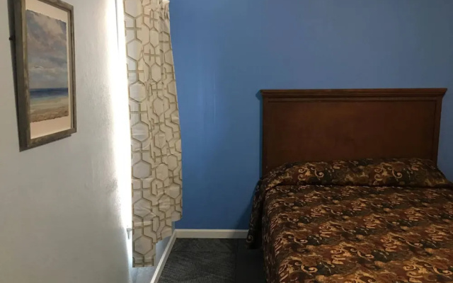 Bel Air Motel