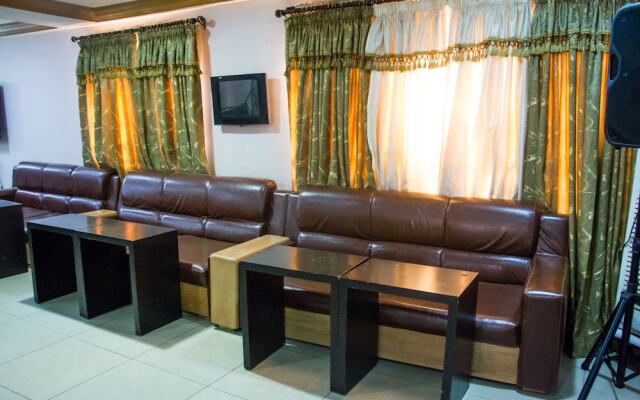 Kaft Hotels and Lounge