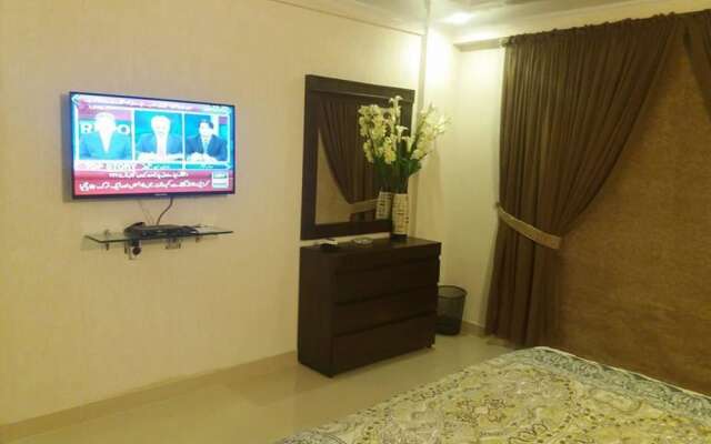 Bhurban Continental Golden Suite