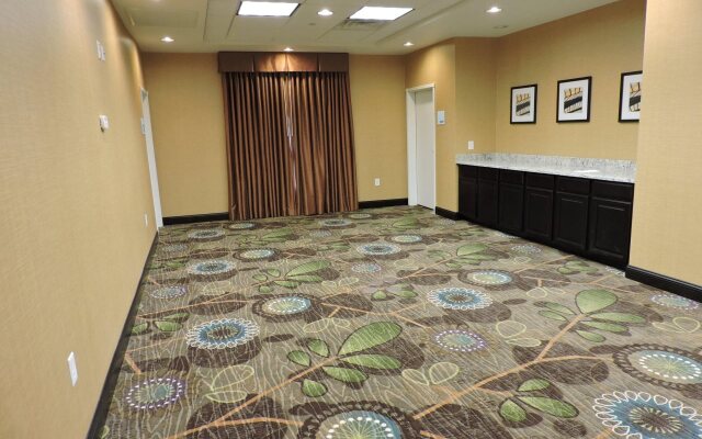 Holiday Inn Express & Suites Montgomery by IHG