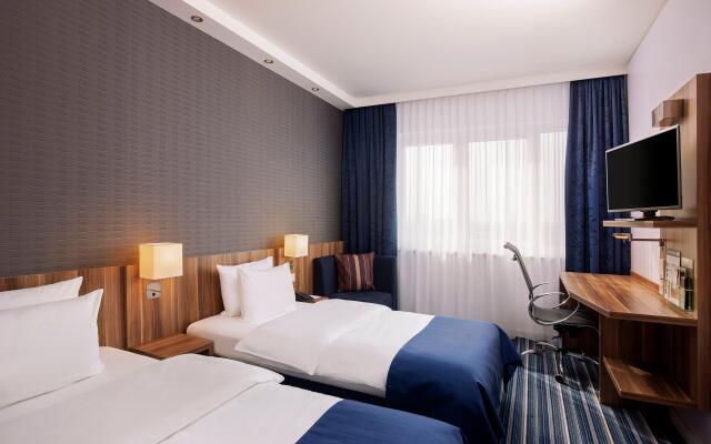 Holiday Inn Express Bremen Airport, an IHG Hotel