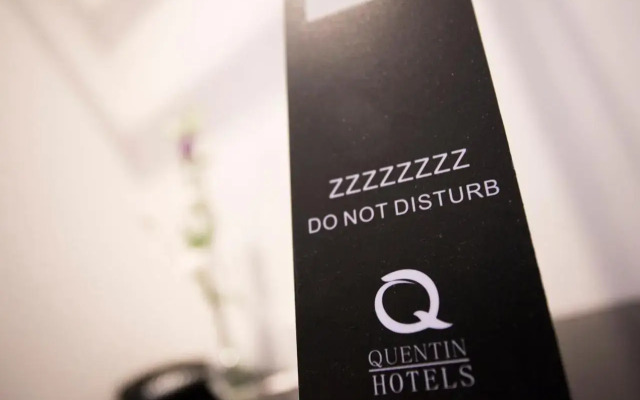 Quentin Zoo hotel