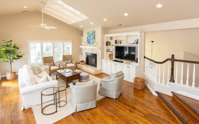 Sunrise Villa/monthly Rental 3 Bedroom Home