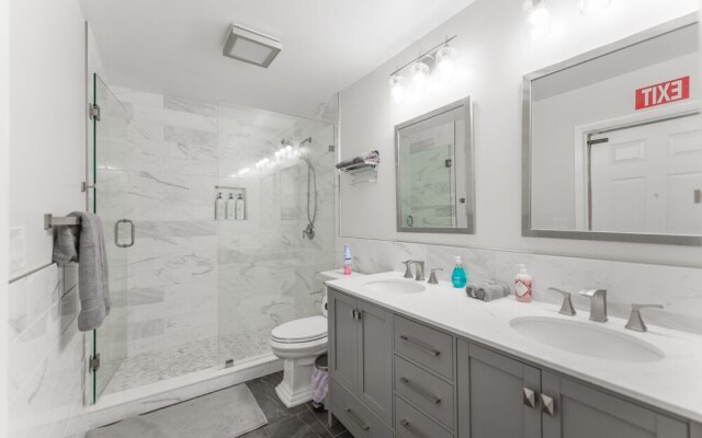 Great 3BR family house. Pool n Billiards