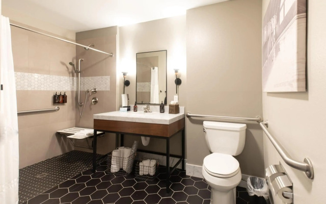 Oxford Suites Paso Robles