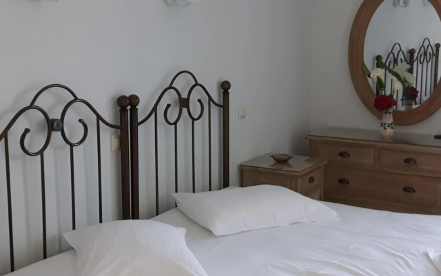 Minoa Hotel