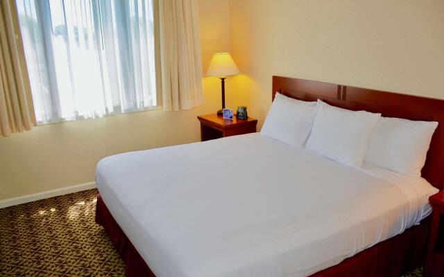 DoubleTree Suites by Hilton Hotel Mt. Laurel