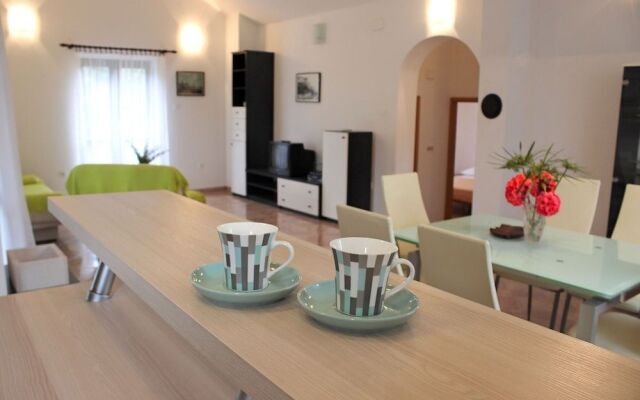 Apartment Gajo