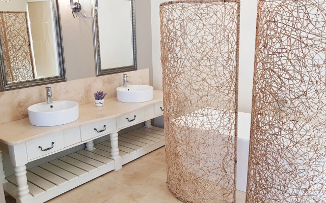 8 Moda Rossi Self catering