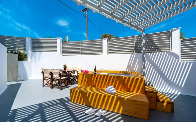Aerenia Suites