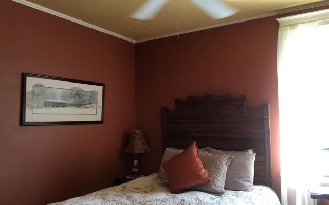 Back Inn Time Bed & Breakfast