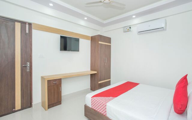 OYO 12544 Varcity Twin Towers