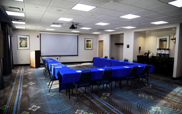 Hampton Inn & Suites Sharon, PA
