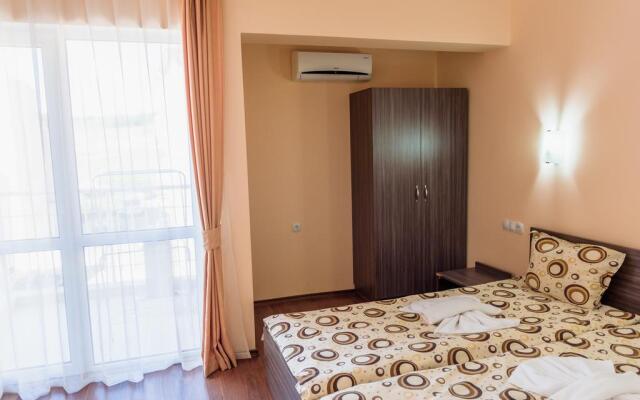 Hotel Ray
