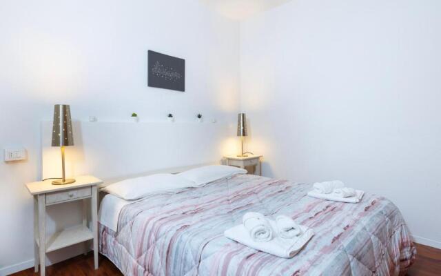 [loft8] riccione vista mare, elegante soggiorno